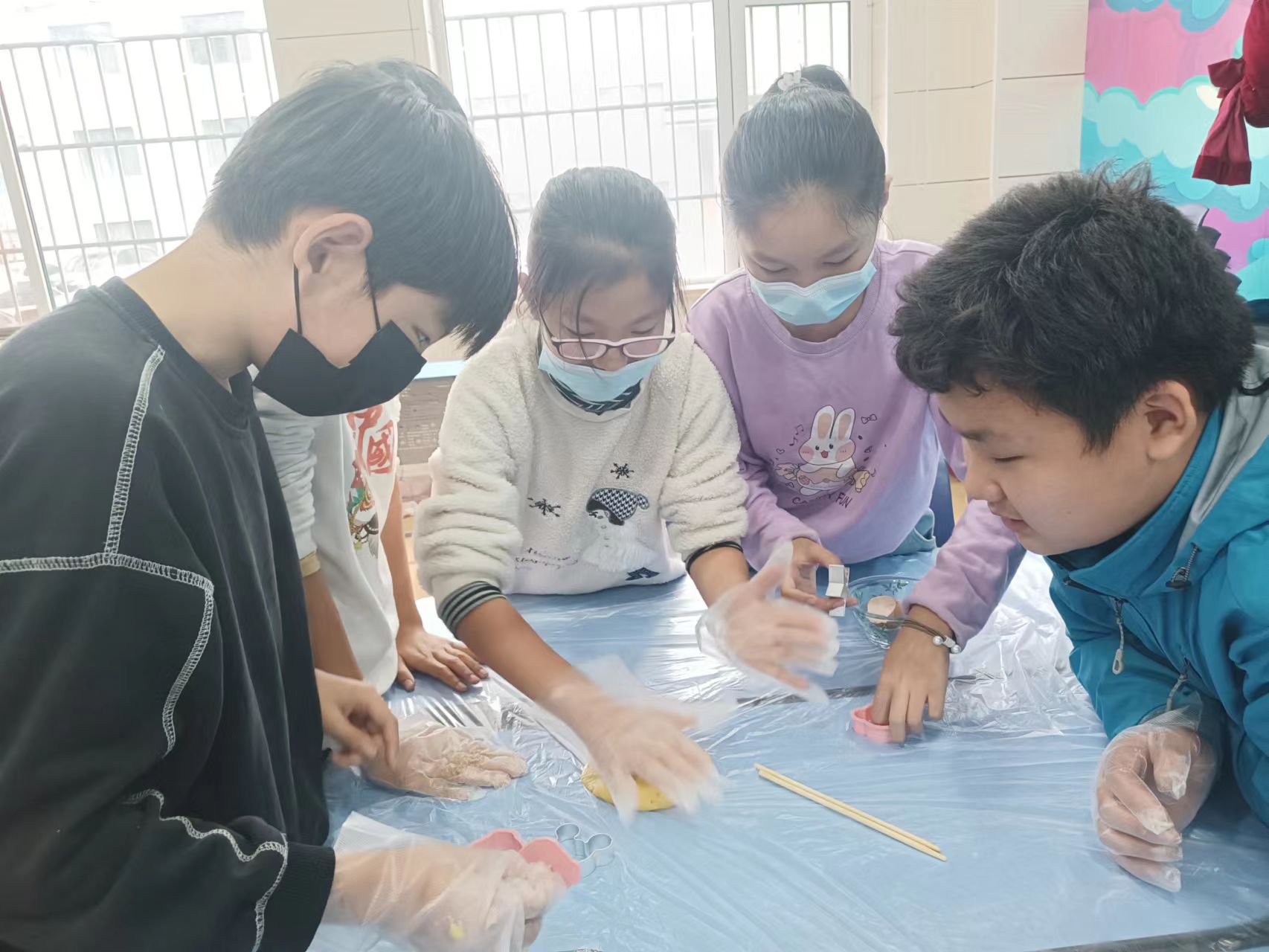 少儿英语学习：4个方法提高孩子口语能力(图1)