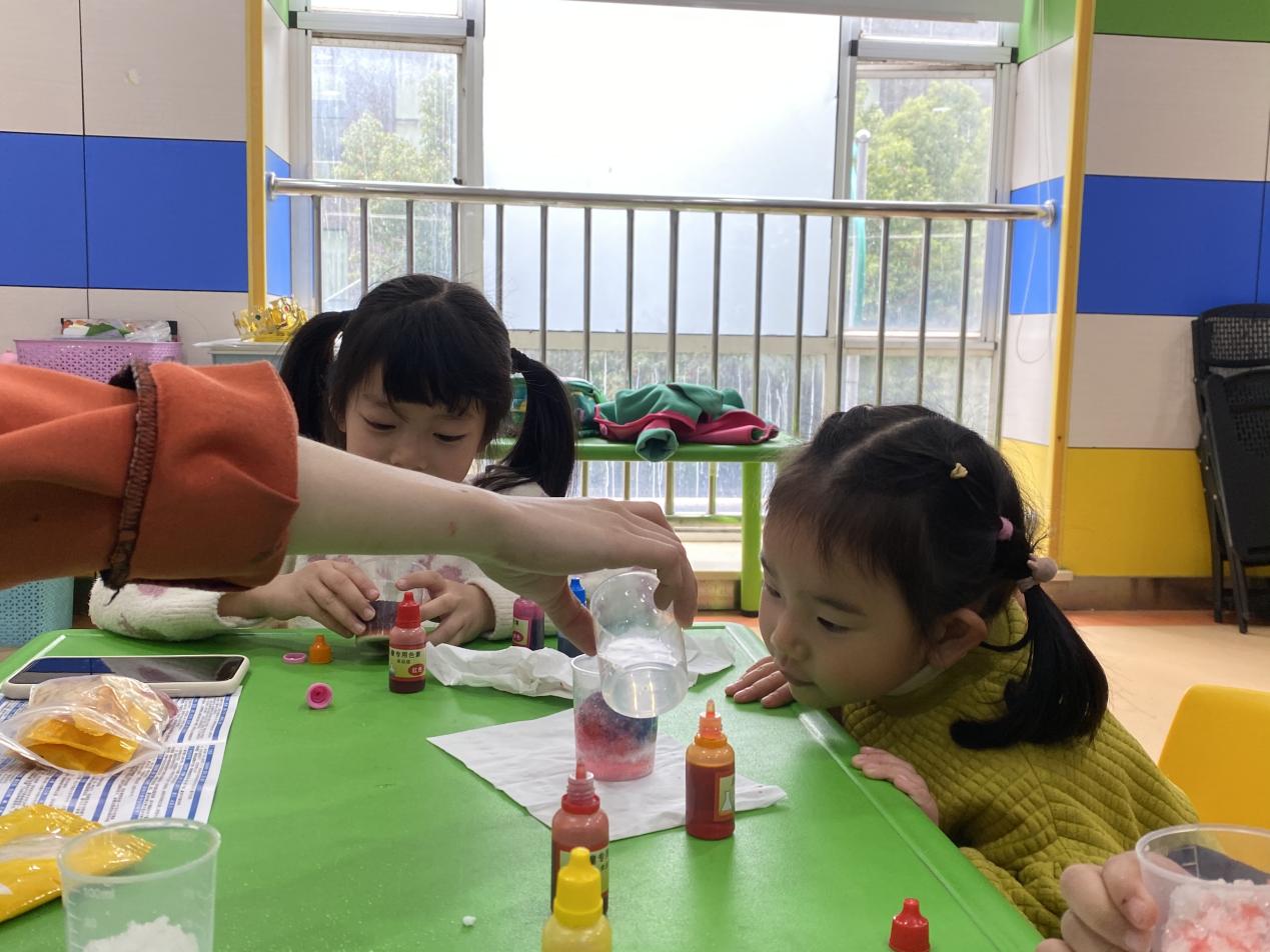 天童美语:如何帮孩子建立良好的阅读习惯(图2) 天童美语:如何帮孩子建立良好的阅读习惯(图2)