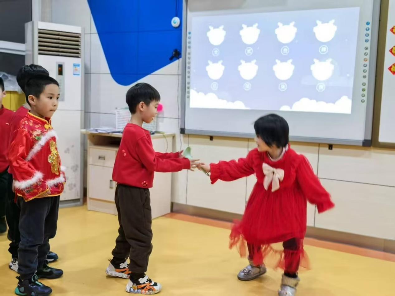 天童美语：如何培养孩子的创造力(图1)